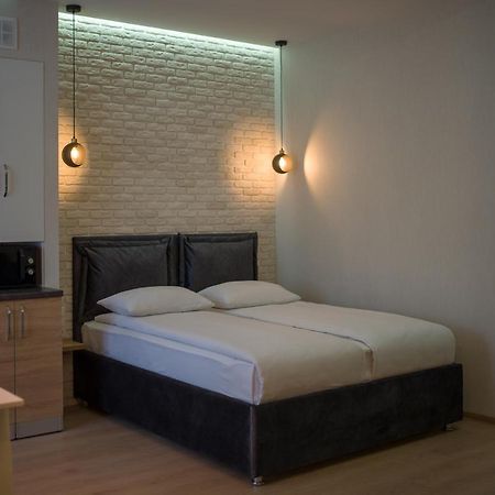 Modern Apartmeents Near Central Park Poltawa Exterior foto